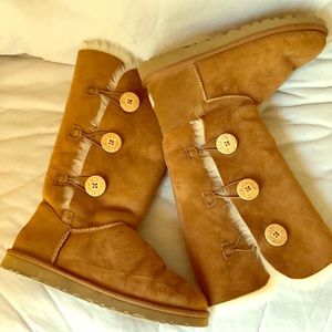 Uggs Tall Bailey Boot